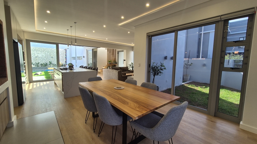 4 Bedroom Property for Sale in Sandown Western Cape